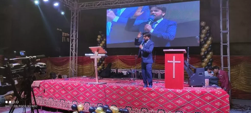 preaching & praying bishop amanat